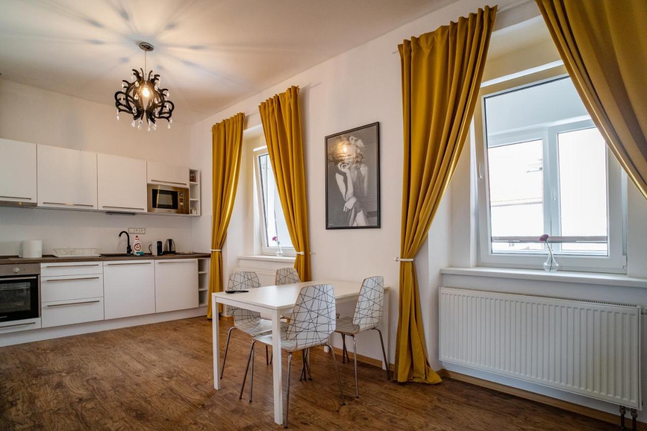 Apartmany Pisek ภายนอก รูปภาพ