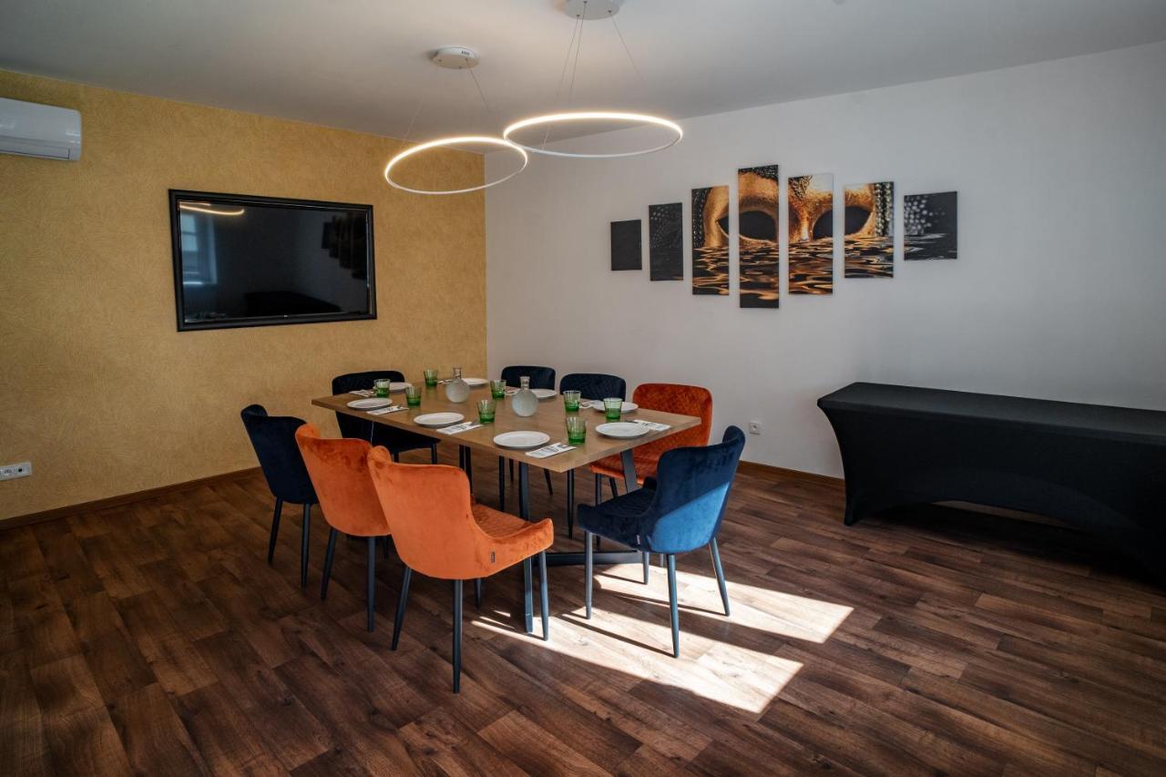 Apartmany Pisek ภายนอก รูปภาพ